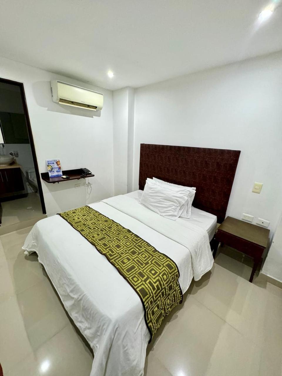 Hotel Ipanema Meridian نيفا المظهر الخارجي الصورة
