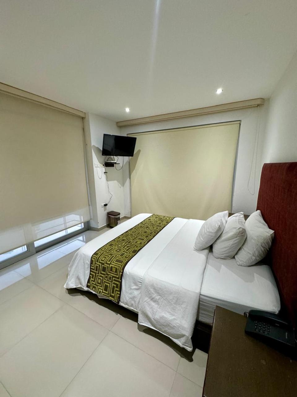 Hotel Ipanema Meridian نيفا المظهر الخارجي الصورة