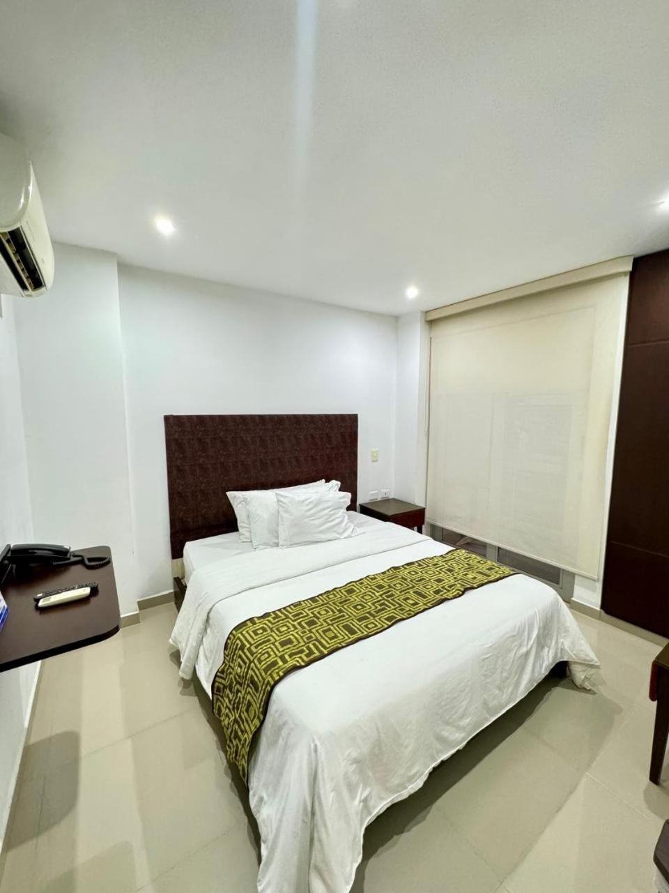 Hotel Ipanema Meridian نيفا المظهر الخارجي الصورة